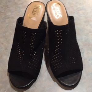 Sam Edelman Circus slides (sz 7 1/2)